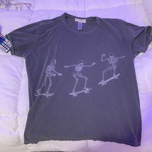 urban outfitters skeleton tee